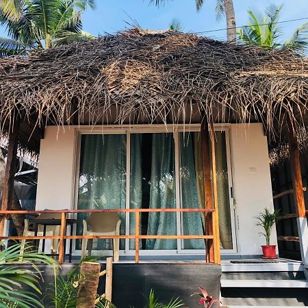 Agonda Beach Chalets Bagian luar foto