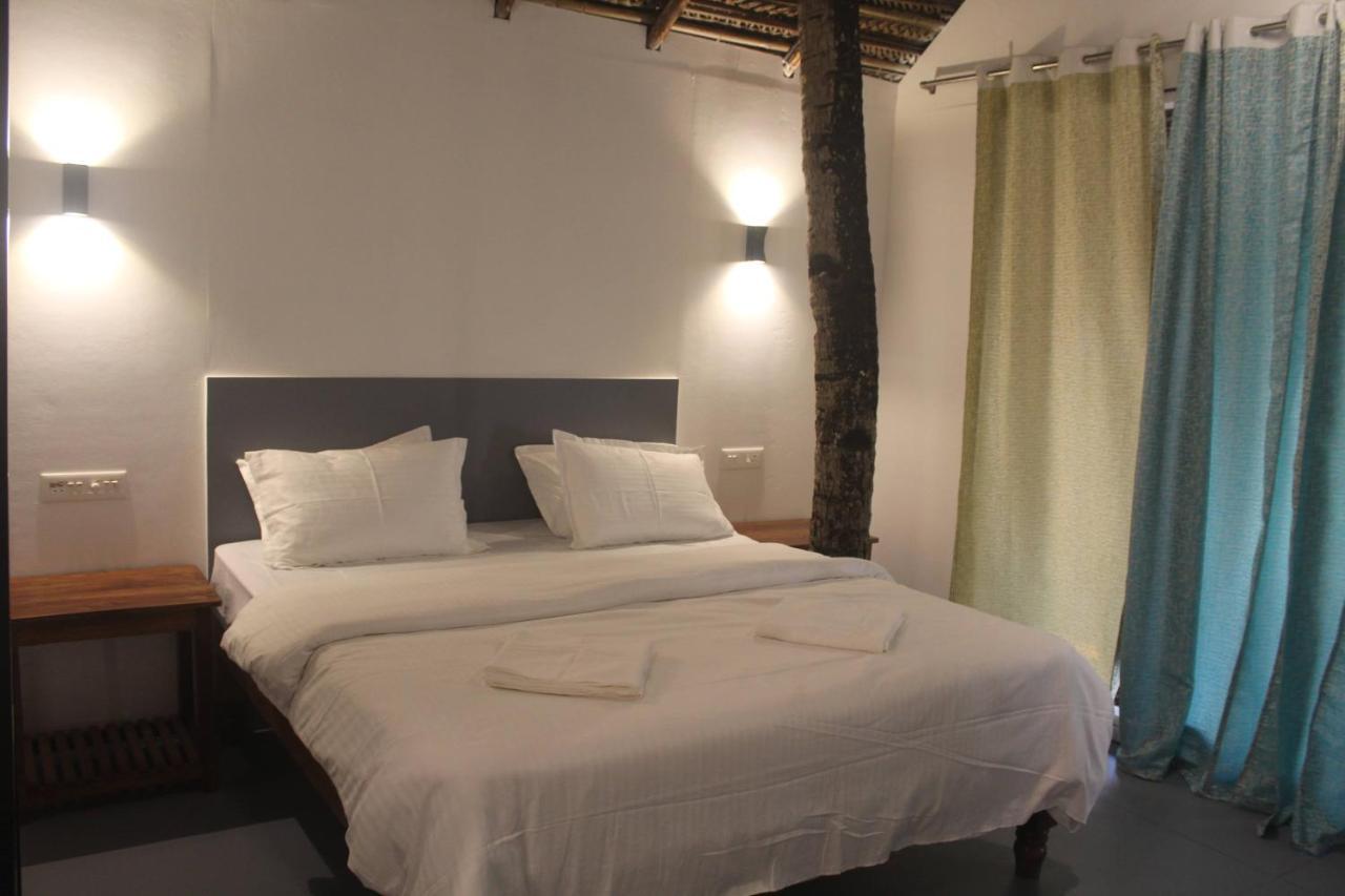 Agonda Beach Chalets Bagian luar foto