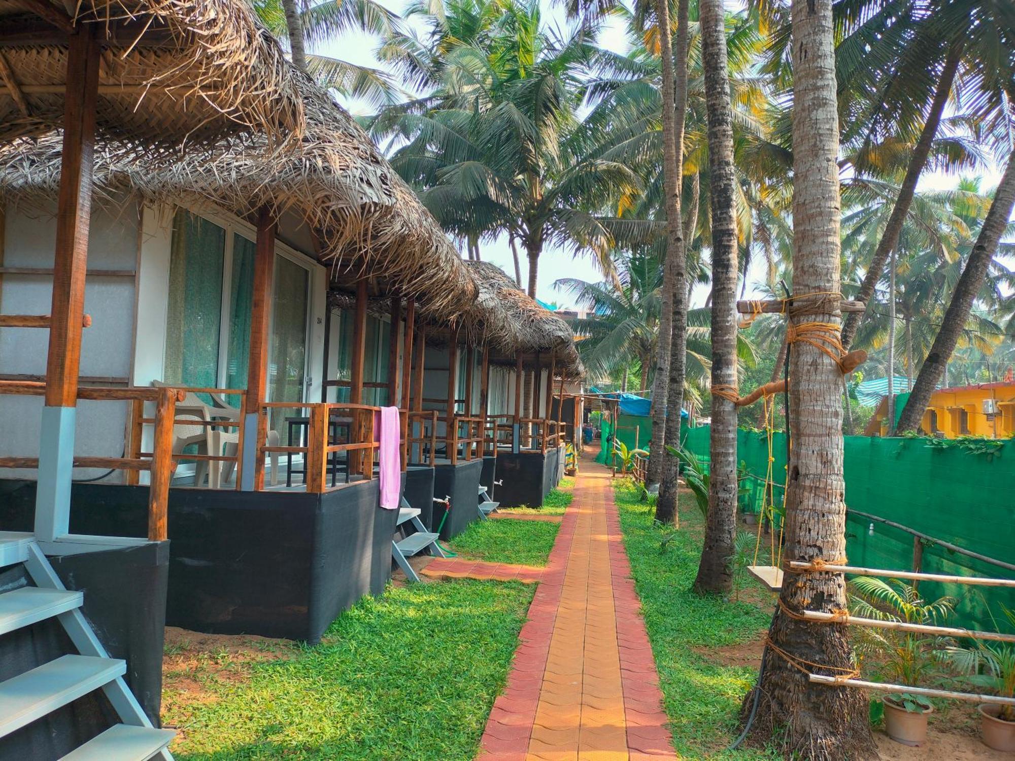 Agonda Beach Chalets Bagian luar foto