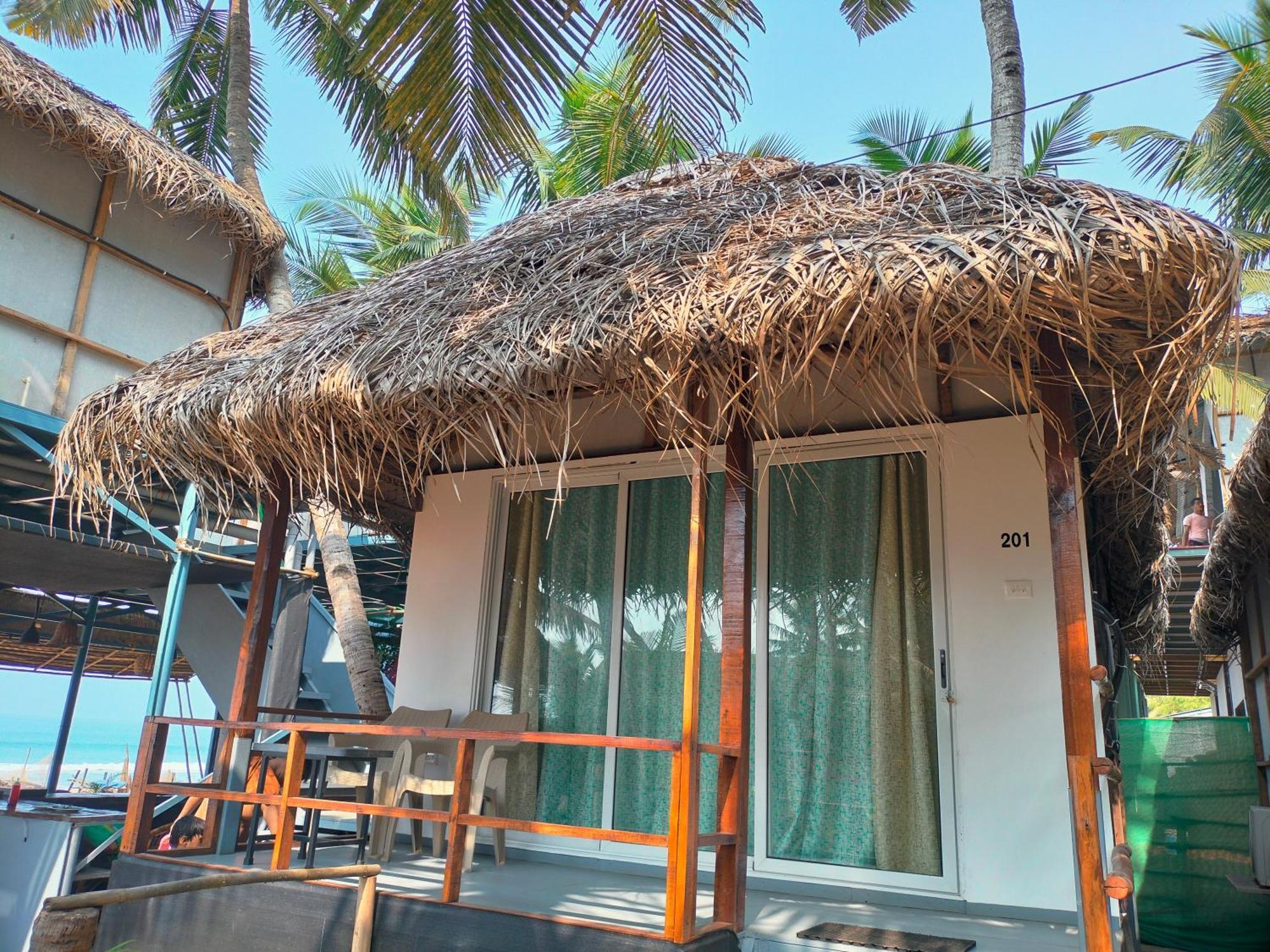 Agonda Beach Chalets Bagian luar foto