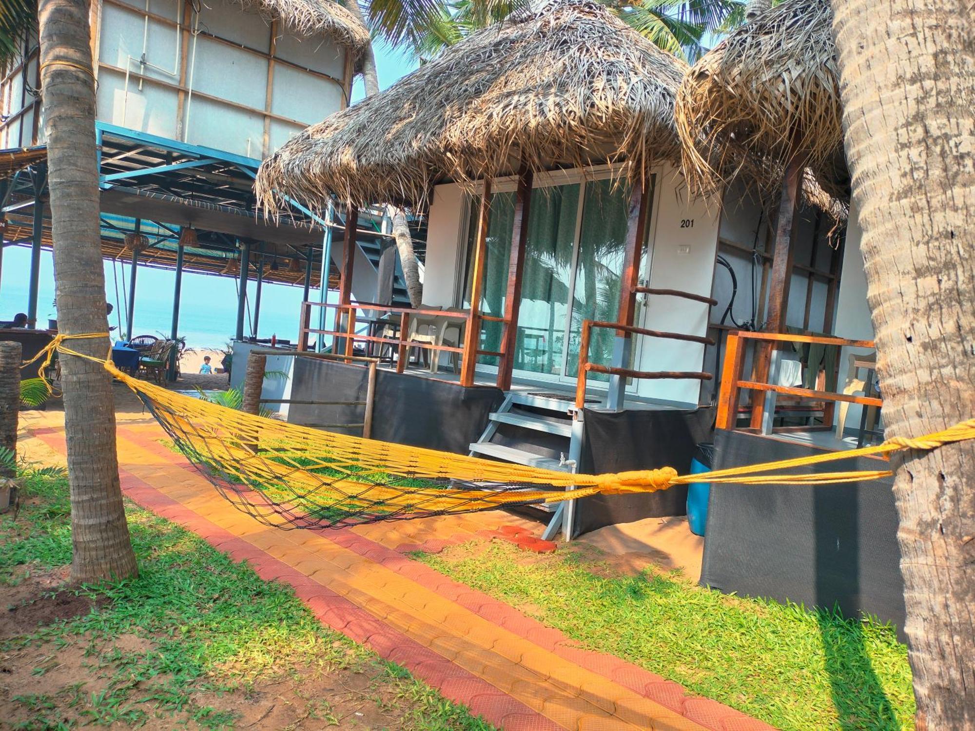 Agonda Beach Chalets Bagian luar foto