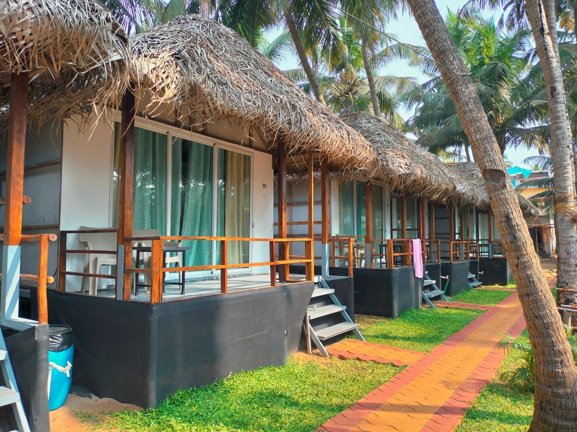 Agonda Beach Chalets Bagian luar foto