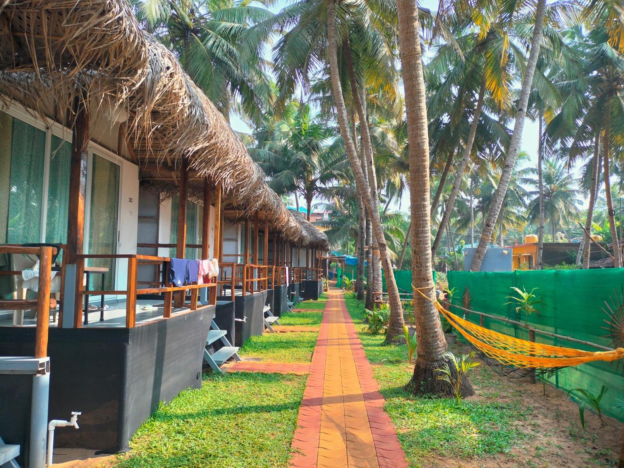 Agonda Beach Chalets Bagian luar foto