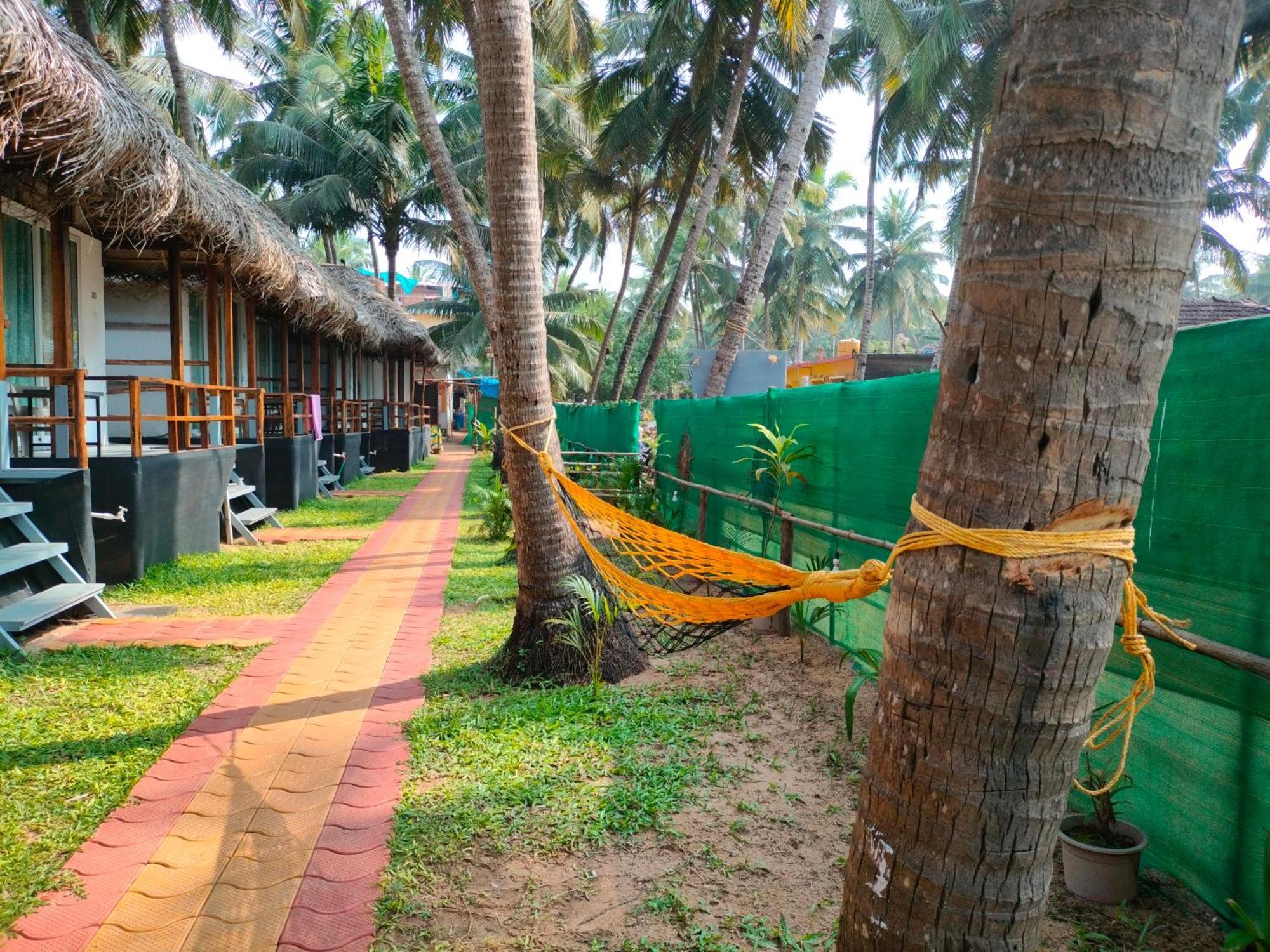 Agonda Beach Chalets Bagian luar foto
